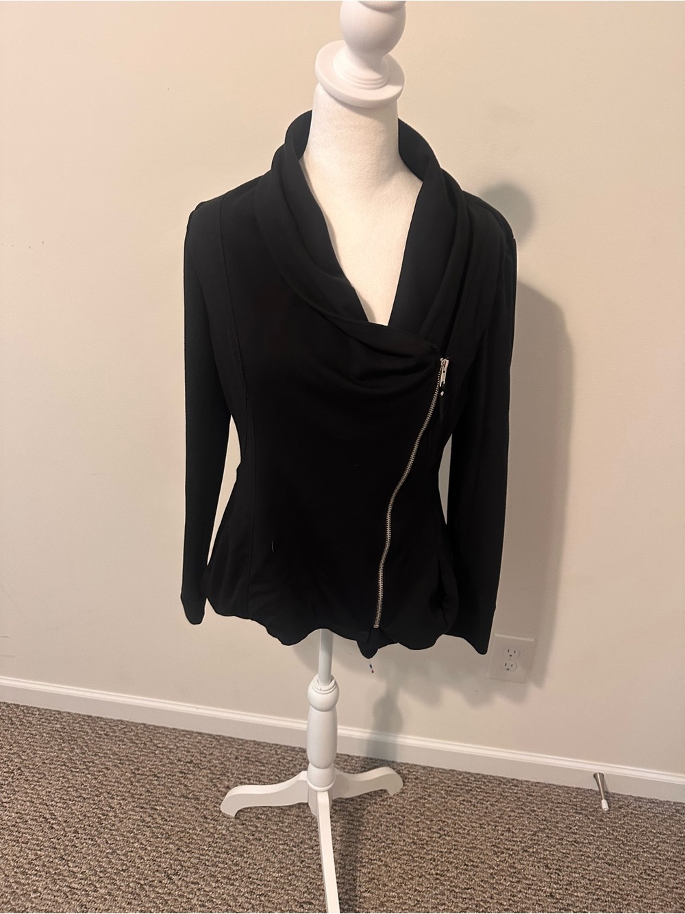 Matilda Jane Black Just Imagine Laia Ponte Zippered Jacket Size Large